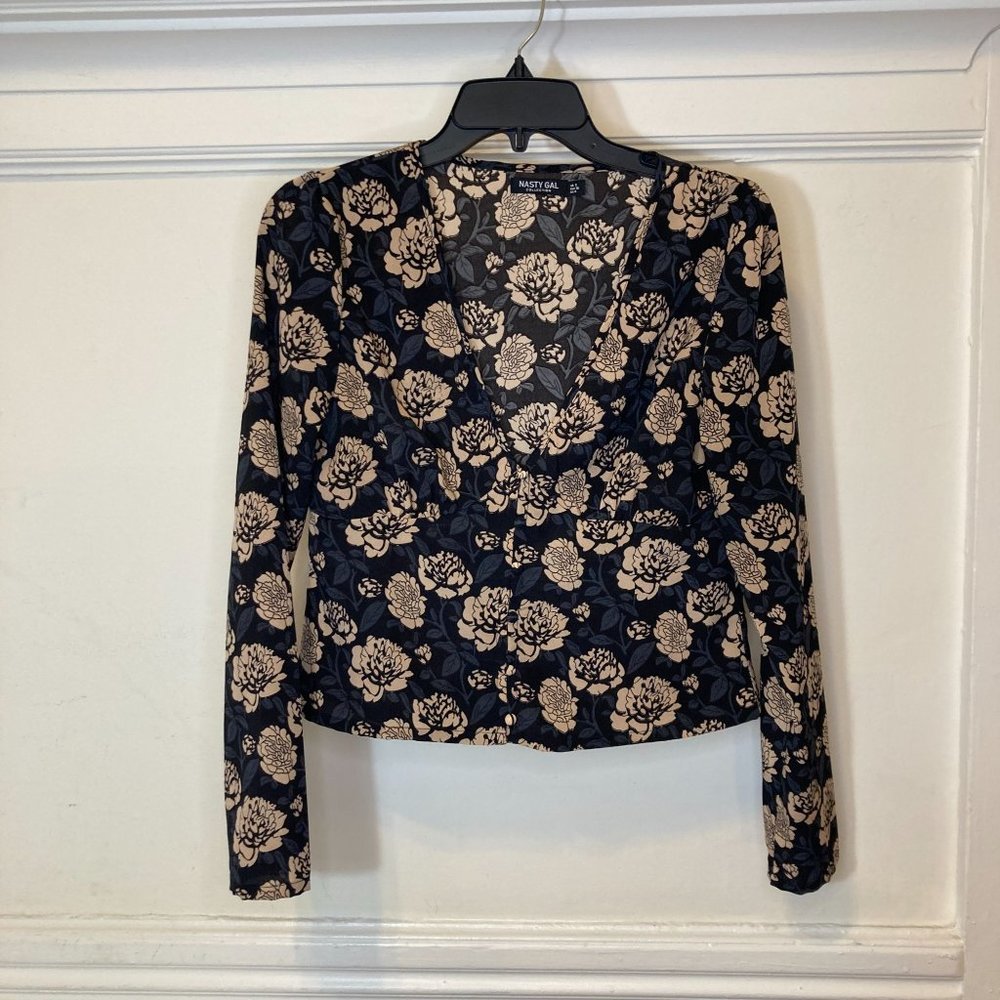 NEW Nasty Gal Sz. 4 Black Tan Floral Roses Button V-Neck Long Sleeve Top Blouse